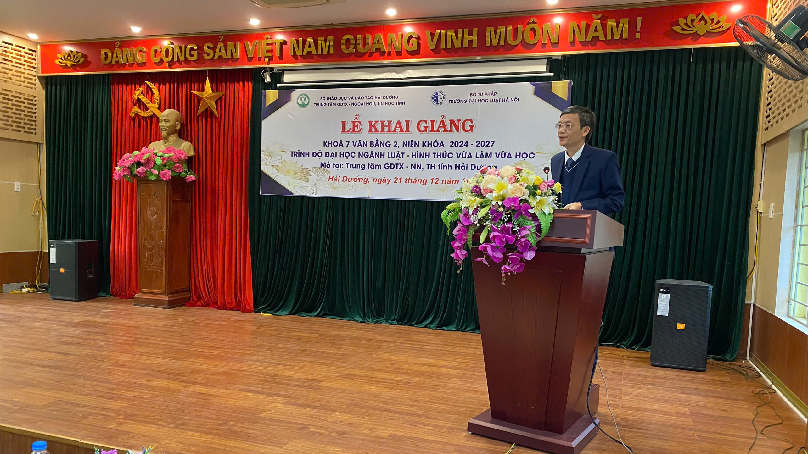 PGS.TS Nguyễn Bá Bình Phát biểu khai giảng lớp học